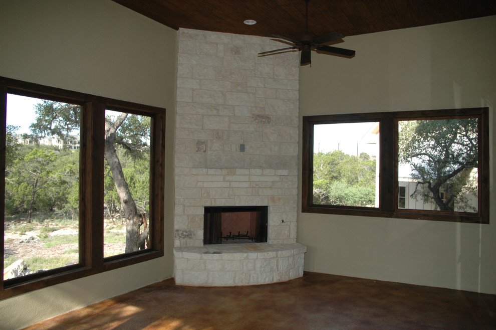 This is an example of a rustic porch design in Austin.