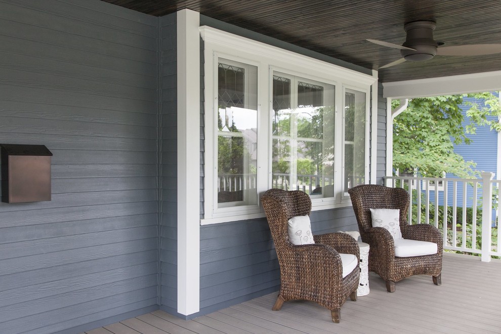 wicker chairs on front porch