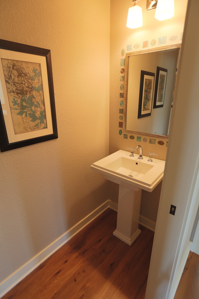 This is an example of a traditional cloakroom in Milwaukee.