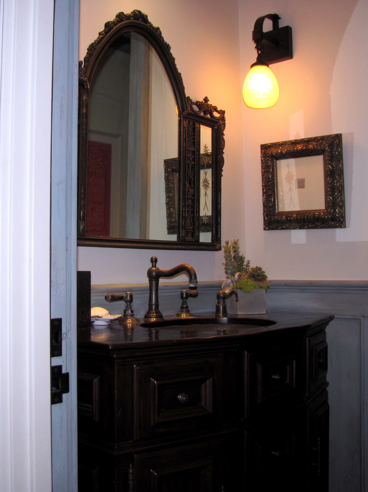 Example of an eclectic powder room design in Los Angeles