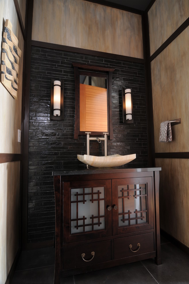 Cette image montre un WC et toilettes asiatique.