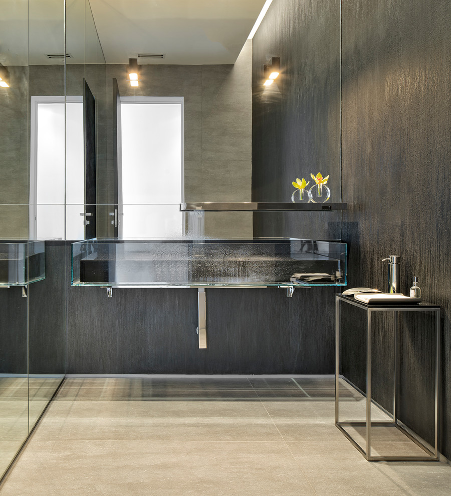Foto di un bagno di servizio minimalista di medie dimensioni con pavimento con piastrelle in ceramica, lavabo sospeso, pareti marroni e pavimento beige