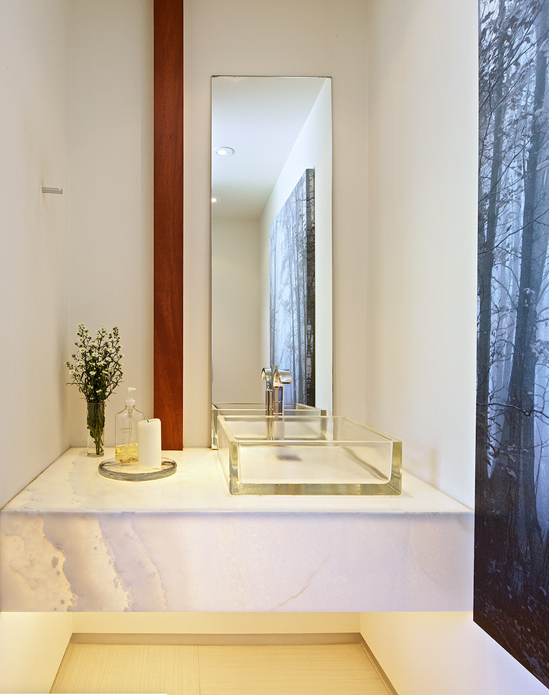 Immagine di un bagno di servizio design con lavabo a bacinella