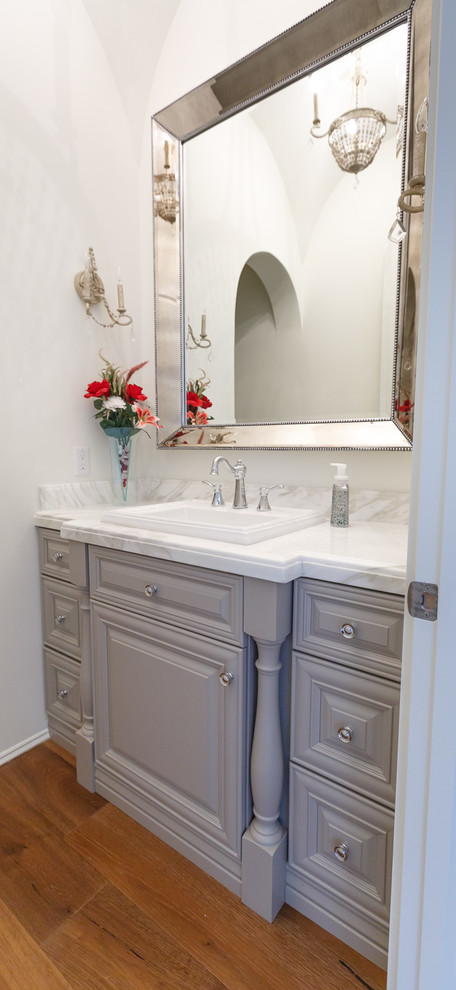 This is an example of a contemporary cloakroom in Phoenix.