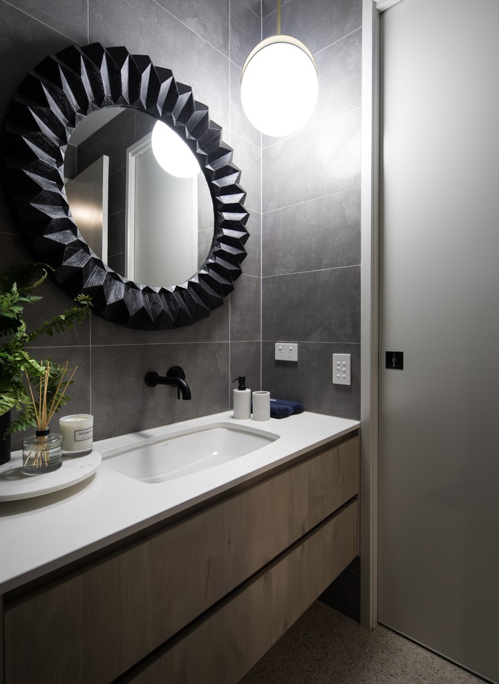 Inspiration for a contemporary powder room remodel in Brisbane