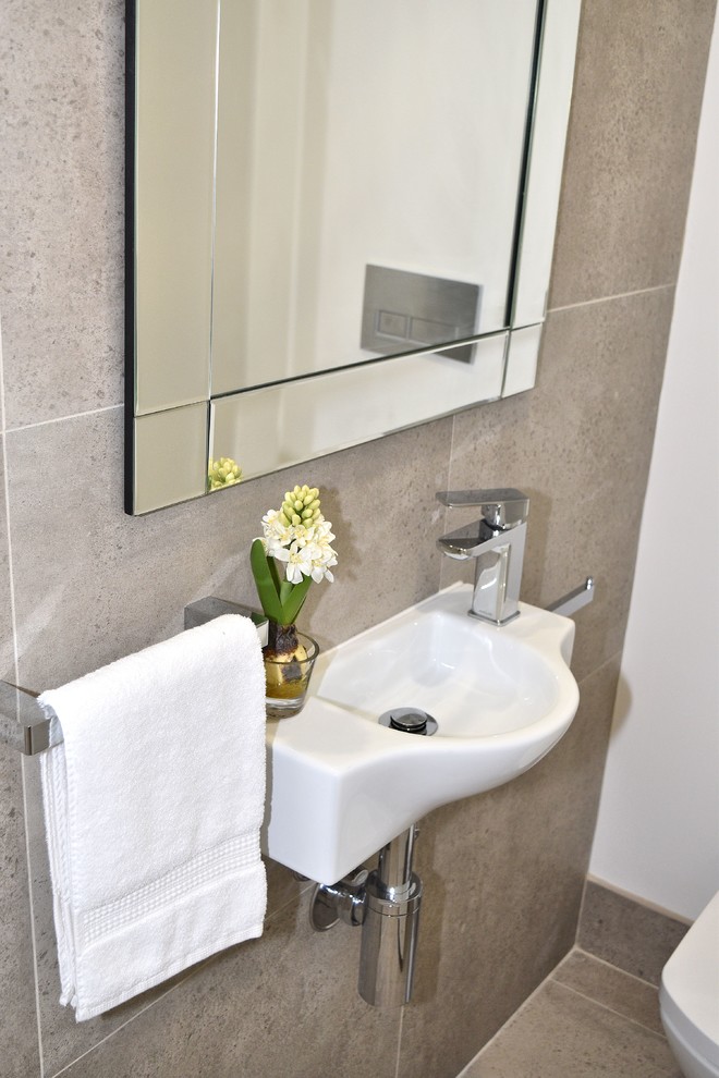 Photo of a contemporary cloakroom in Perth.