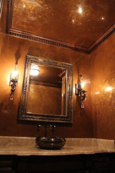 Inspiration for a classic cloakroom in Orange County.