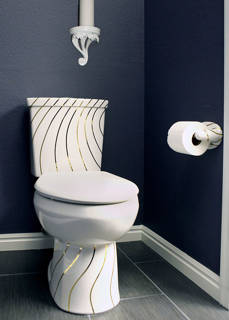 Gold Swirling Lines Toilet in Navy Bathroom - Powder Room - Las Vegas - by  Decorated Bathroom LLC | Houzz AU