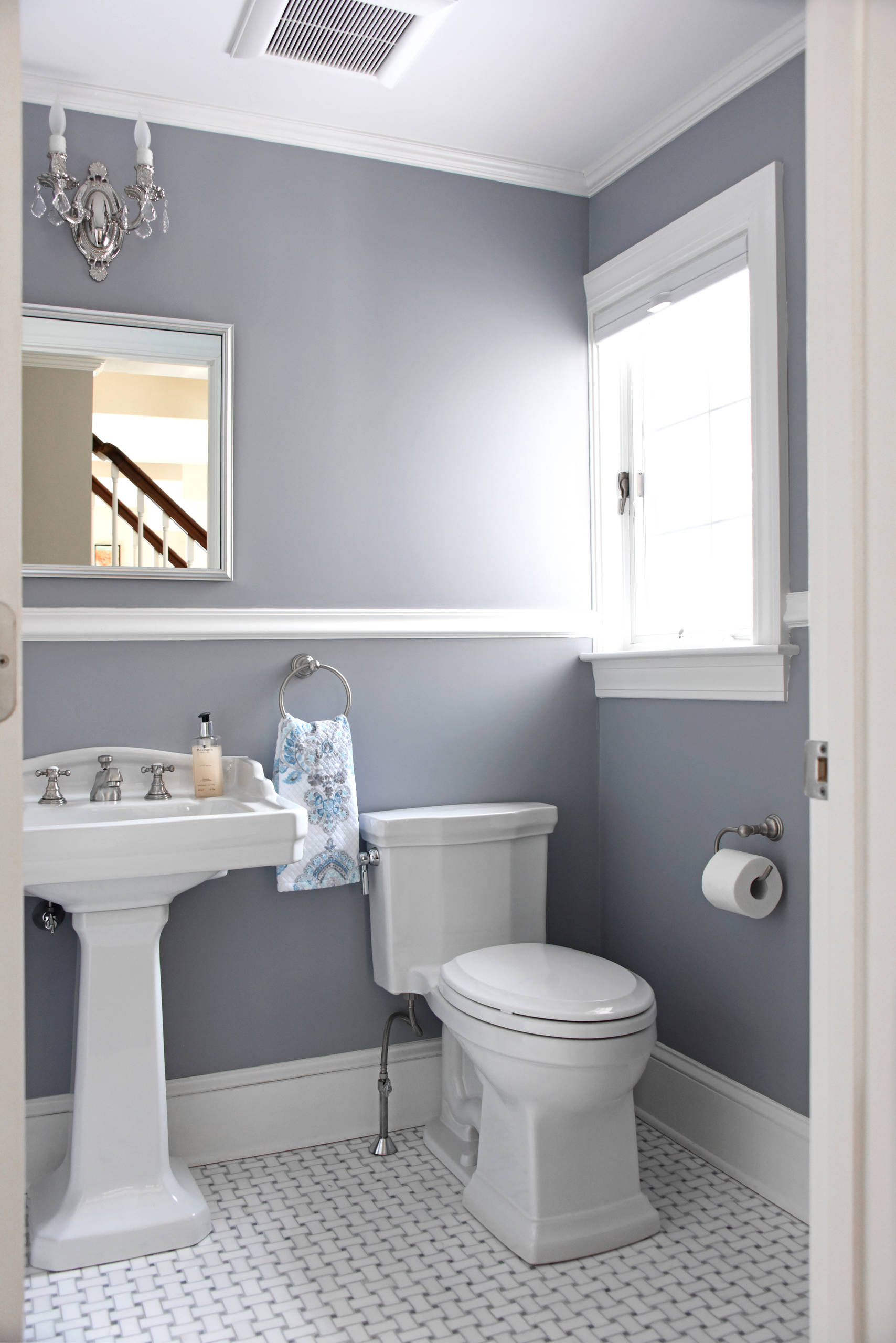 75 Powder Room with a Pedestal Sink Ideas You'll Love - August, 2023 | Houzz