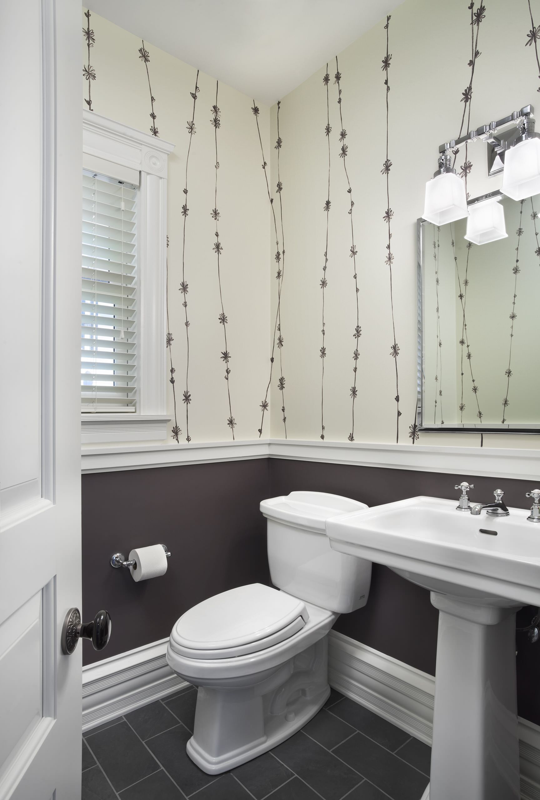 chair rails in bathrooms