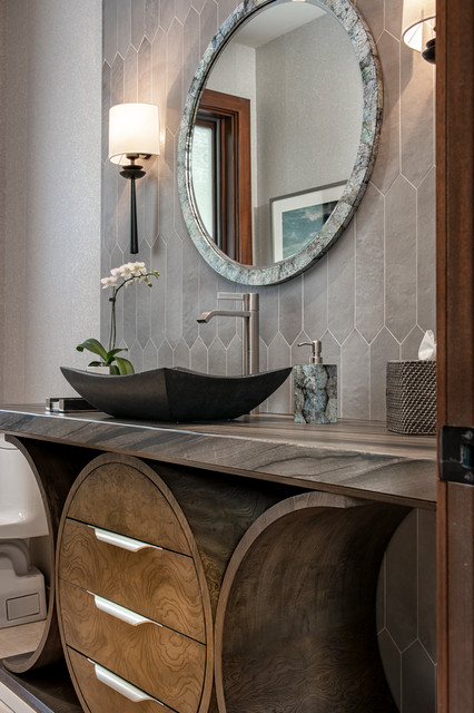 Island Chic - Kolonialstil - Gästetoilette - Hawaii - von Willman