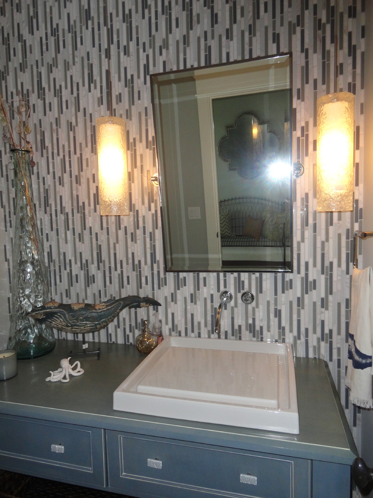 Inspiration for a timeless powder room remodel in Wilmington