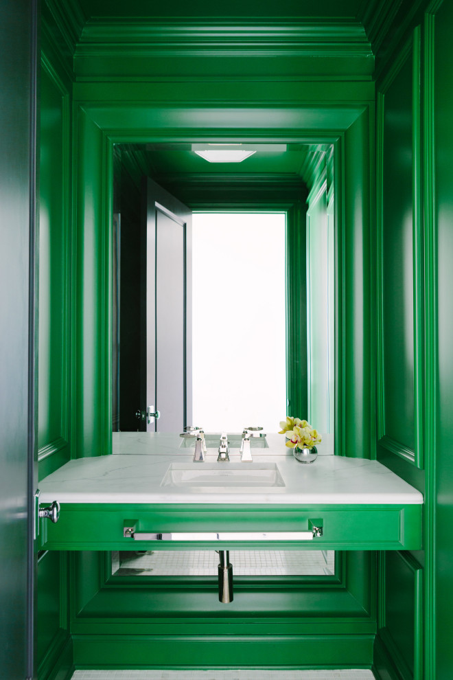 シカゴにあるトランジショナルスタイルのおしゃれなトイレ・洗面所の写真