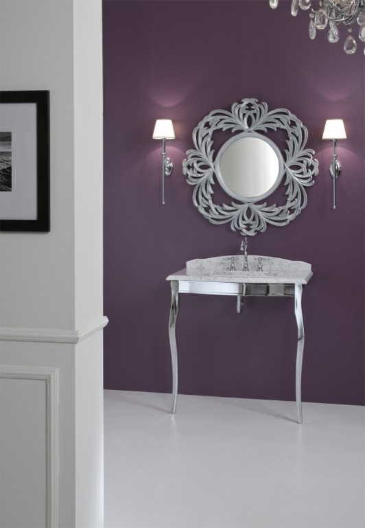 Design ideas for a small classic cloakroom in New York.