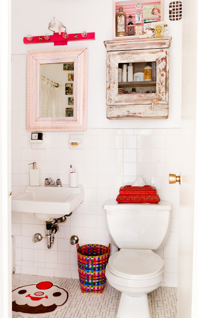 3 Essential items in your powder room – Nook and Cranny