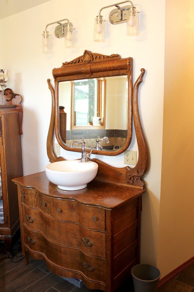 Design ideas for a country cloakroom in Other.