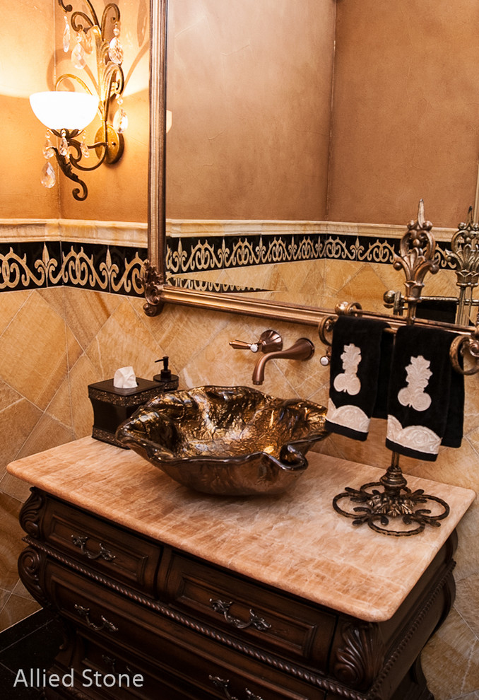 Inspiration for a classic cloakroom in Houston.