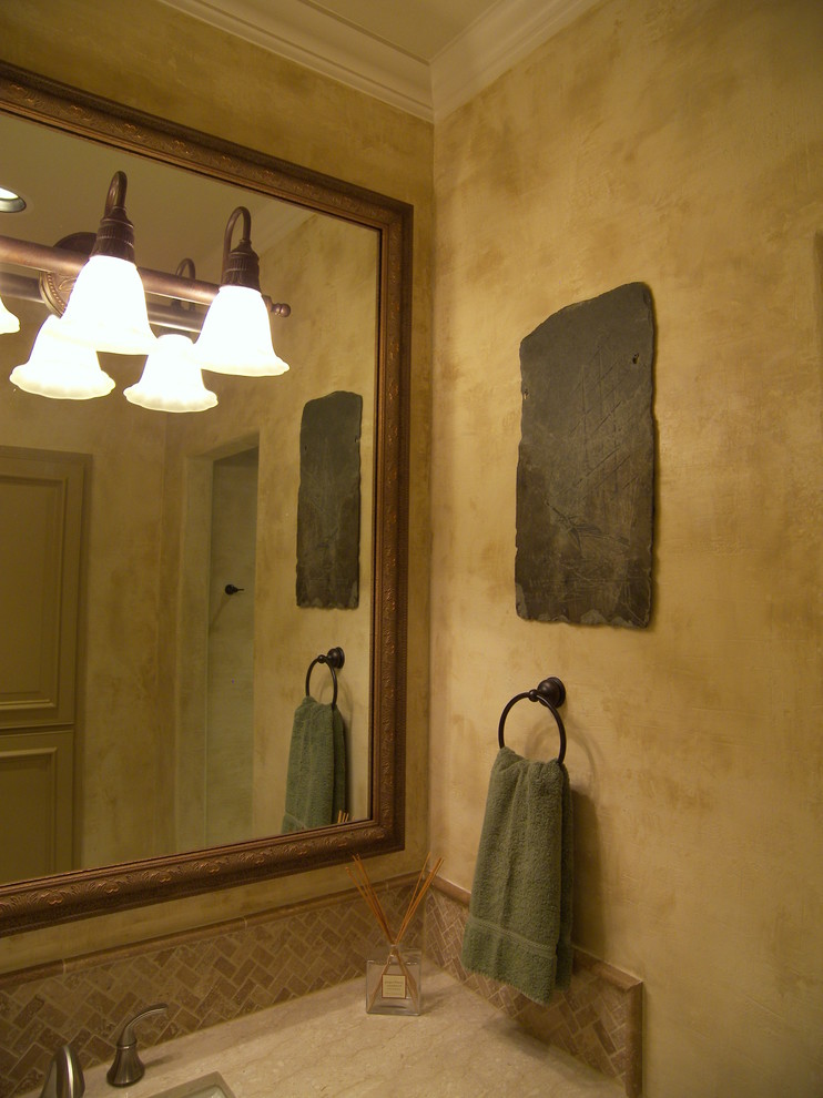 This is an example of a traditional cloakroom in Houston.
