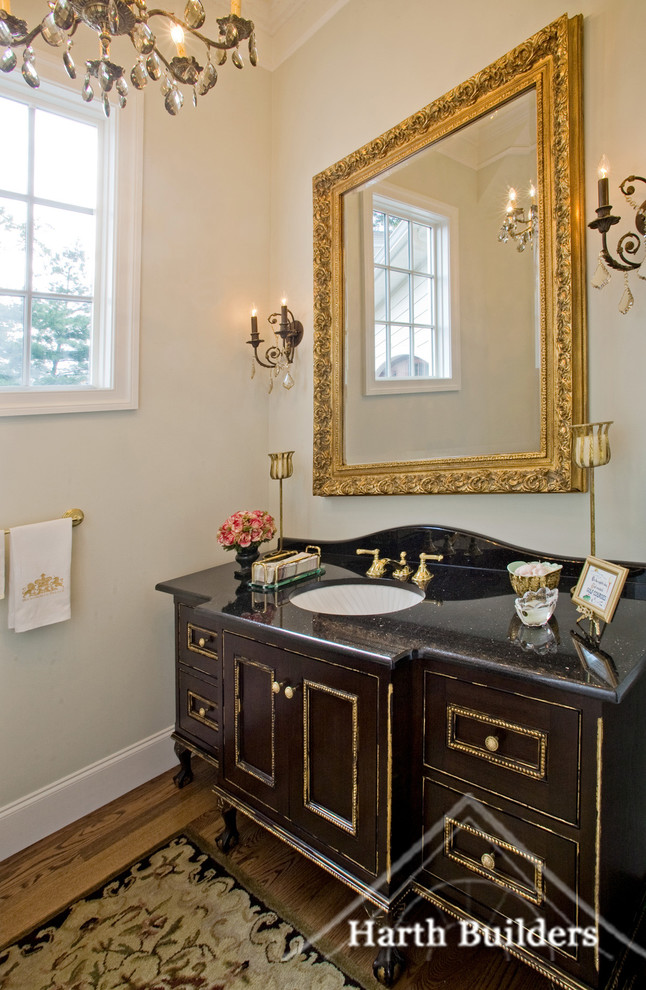 Design ideas for a traditional cloakroom in Philadelphia.