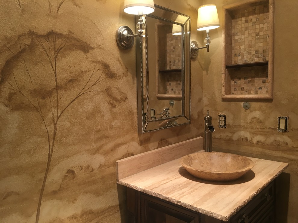 Idee per un bagno di servizio chic di medie dimensioni con pareti beige e lavabo a bacinella