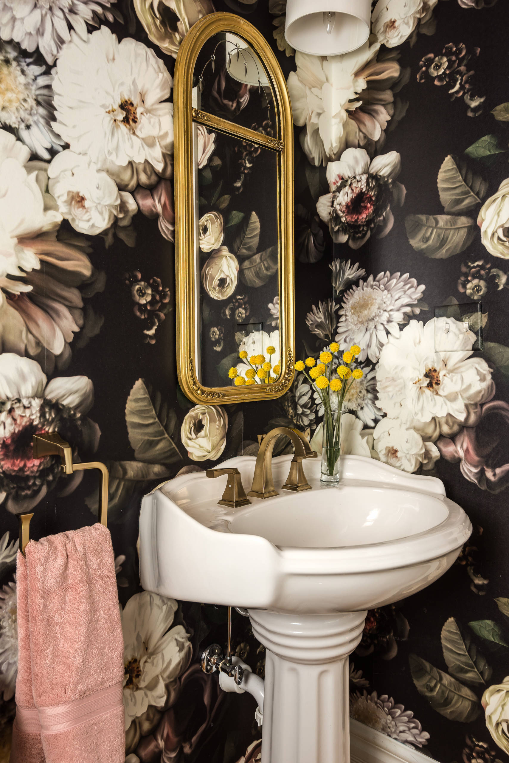 Powder room with large floral wallpaper - Eclectic - Powder Room - St Louis - by Joni Spear Interior Design | Houzz Powder room with large floral wallpaper - Eclectic - Powder Room - St Louis - by Joni Spear Interior Design | Houzz