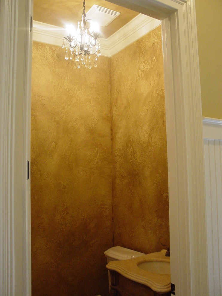 This is an example of a traditional cloakroom in Charlotte.