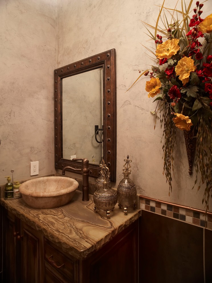 This is an example of a rustic cloakroom in Denver.