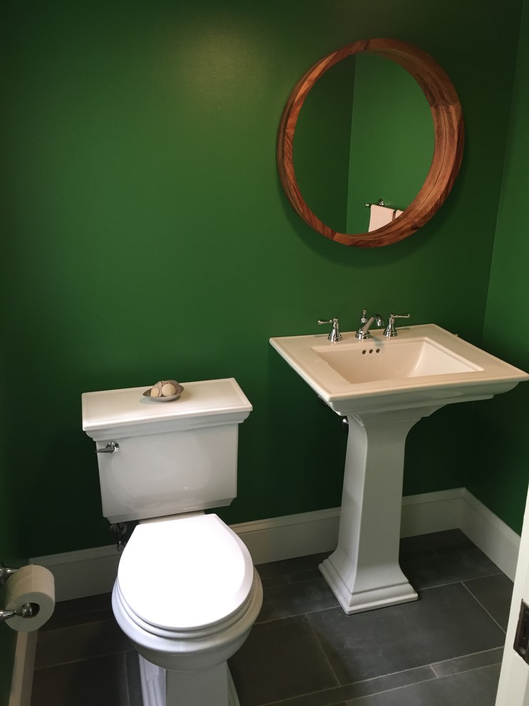 Design ideas for a traditional cloakroom in Baltimore.