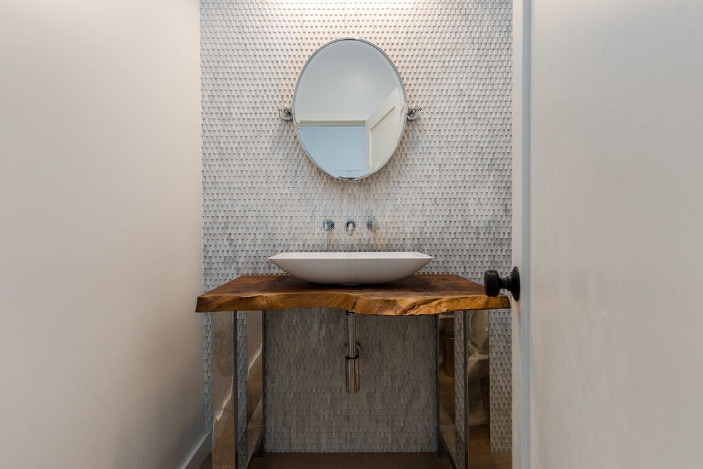 Design ideas for a modern cloakroom in Los Angeles.