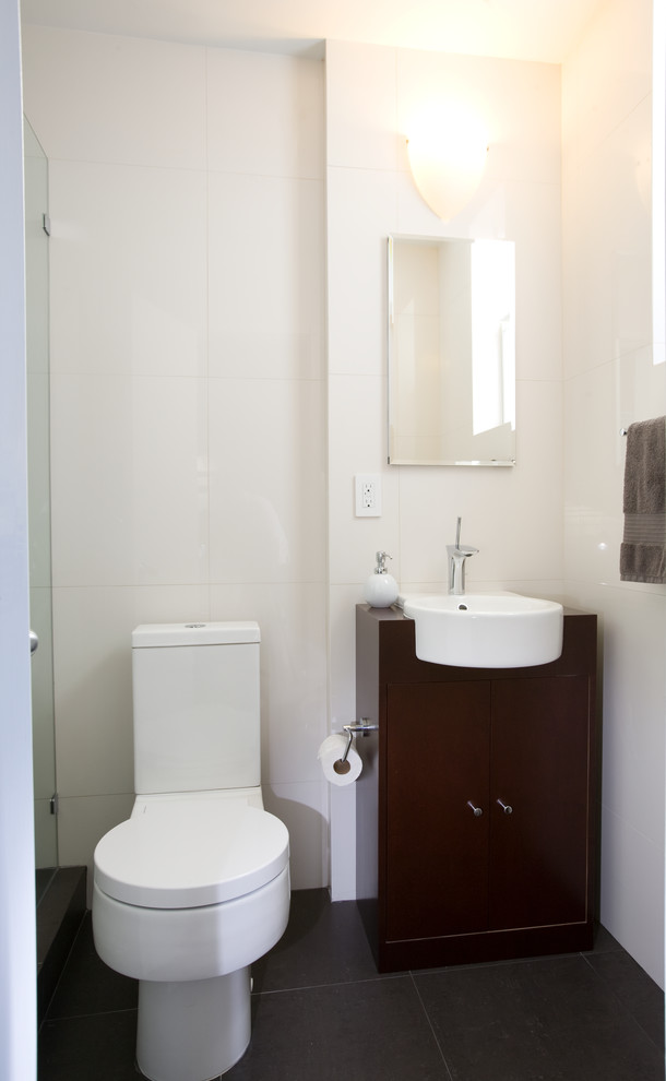 Свежая идея для дизайна: туалет в стиле ретро - отличное фото интерьера