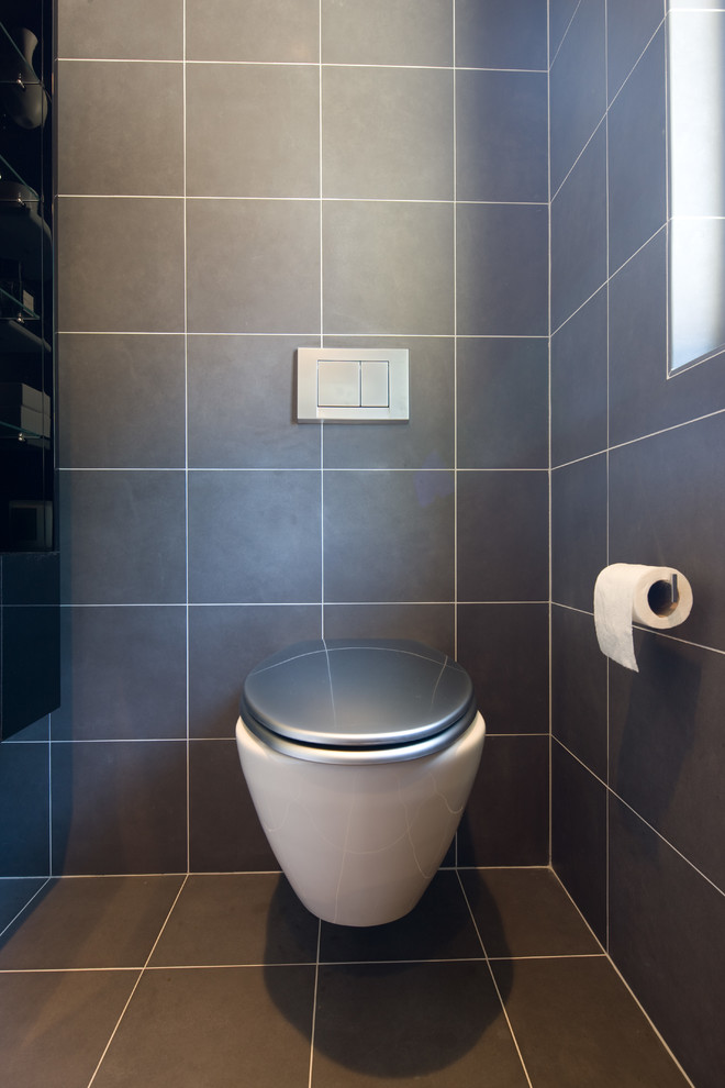 Foto di un bagno di servizio minimal