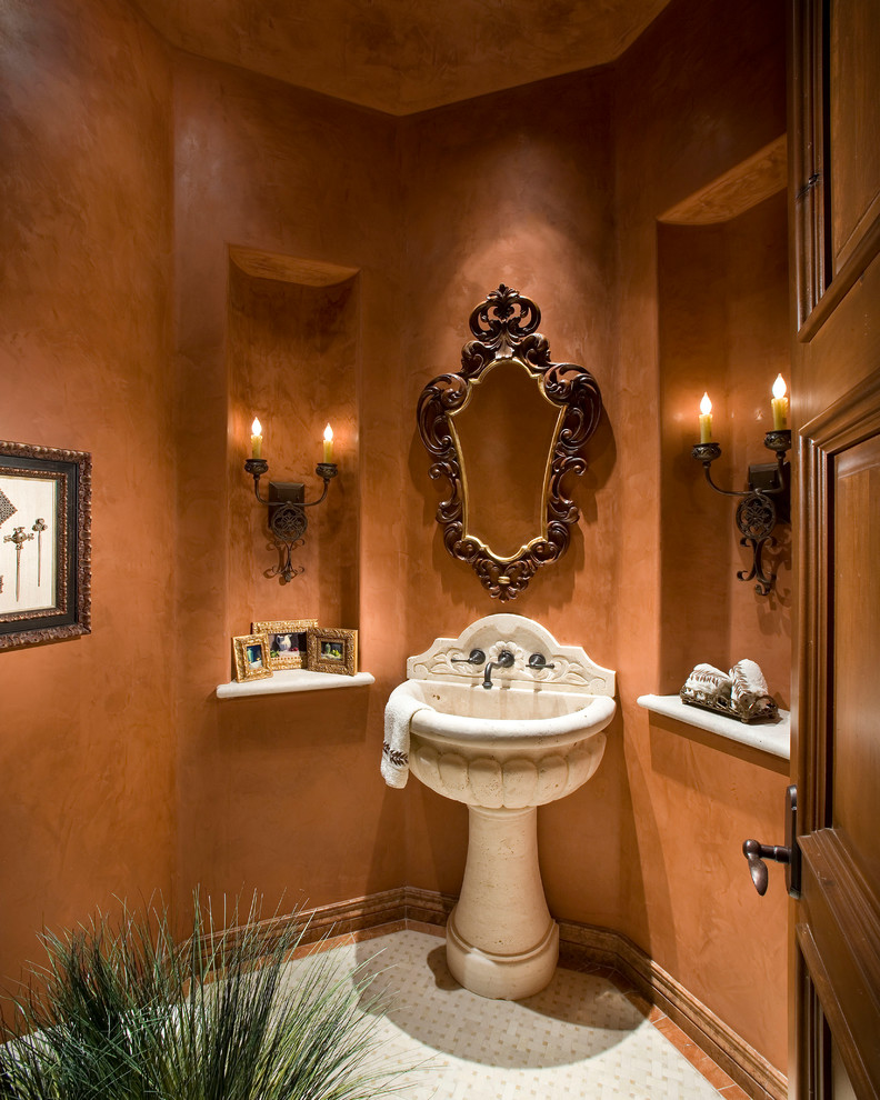 This is an example of a traditional cloakroom in Phoenix.