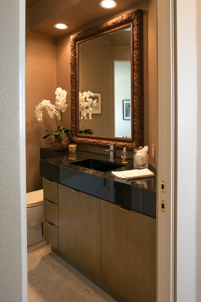 This is an example of a contemporary cloakroom in Los Angeles.