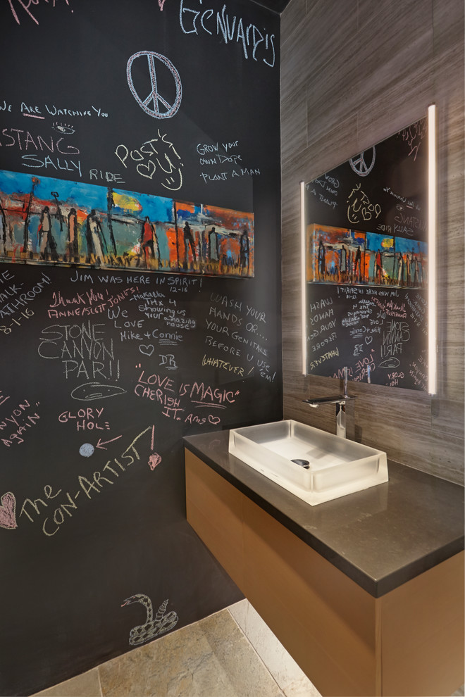 フェニックスにあるコンテンポラリースタイルのおしゃれなトイレ・洗面所の写真