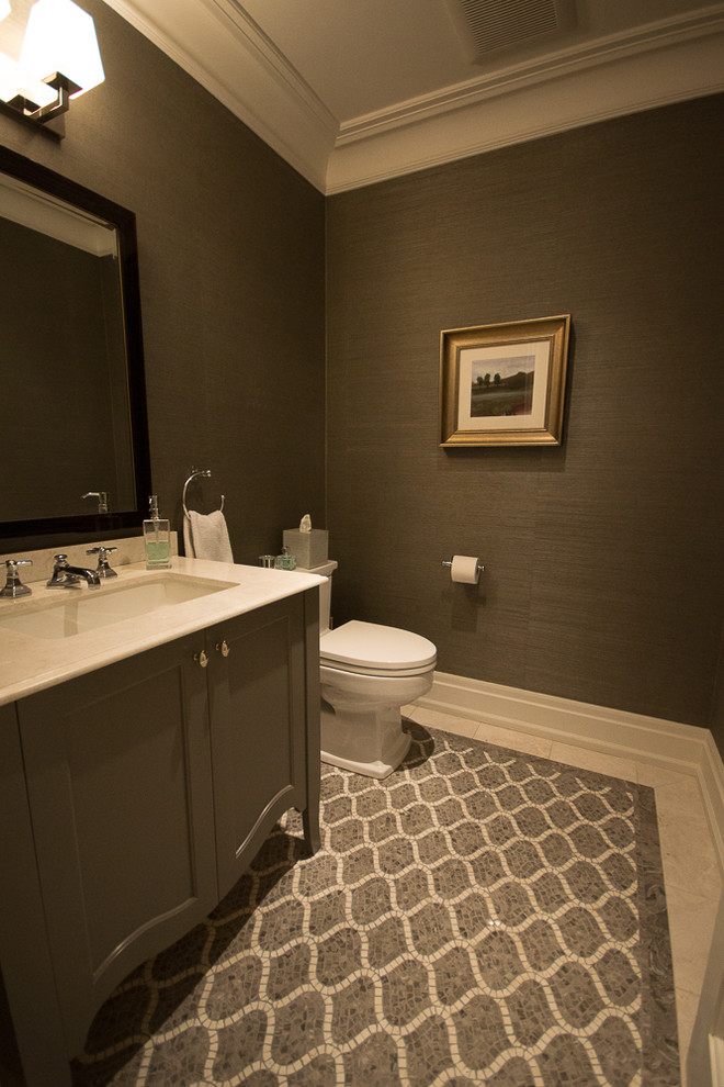 Design ideas for a traditional cloakroom in Toronto.