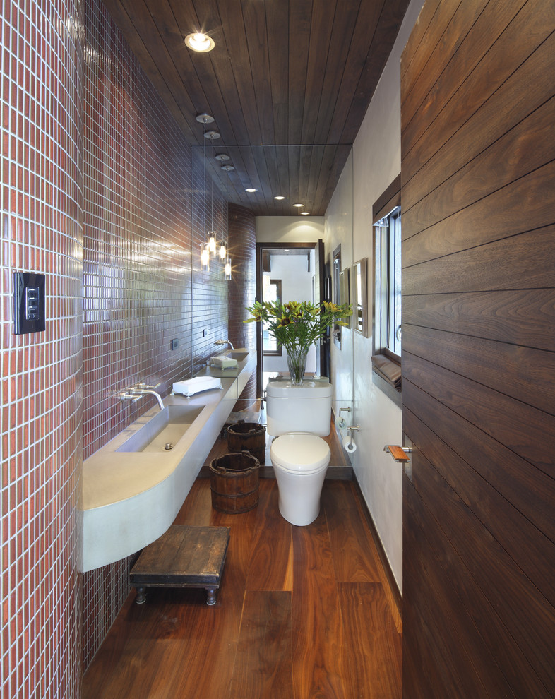 Moderne Gästetoilette mit integriertem Waschbecken in Denver