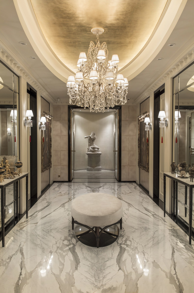 Inspiration for a classic entrance in Moscow with beige walls and grey floors.