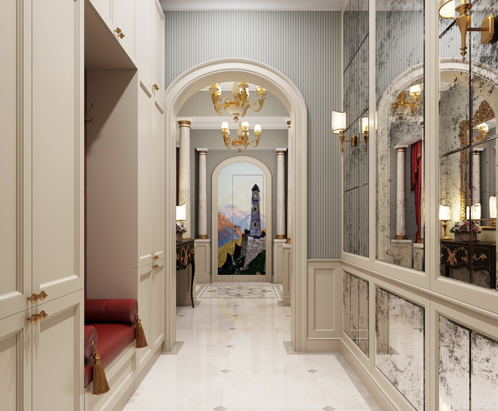 Ejemplo de hall tradicional con paredes verdes, suelo de mármol, puerta simple, puerta blanca, suelo beige y panelado