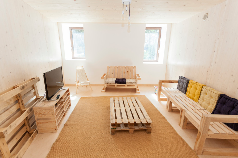 Diseño de sala de estar cerrada escandinava de tamaño medio sin chimenea con televisor independiente