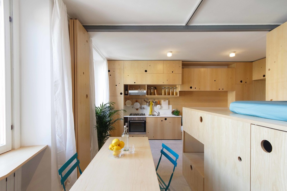 Свежая идея для дизайна: маленькая кухня-столовая в современном стиле с белыми стенами для на участке и в саду - отличное фото интерьера