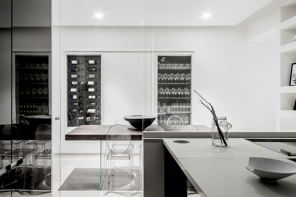 This is an example of a contemporary dining room in Cagliari.