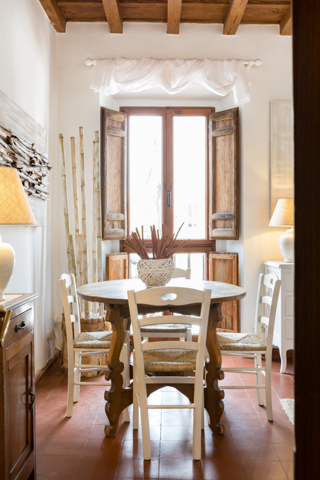 Inspiration for a mediterranean dining room in Rome.