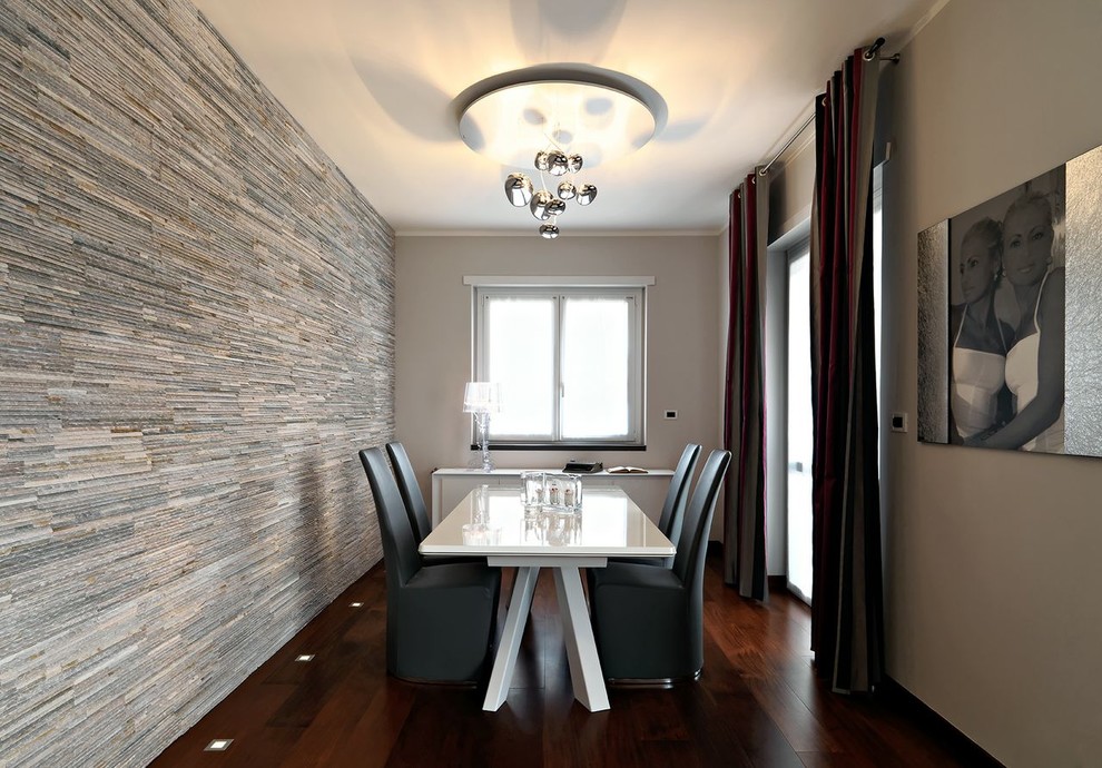Dining room - contemporary dining room idea in Turin