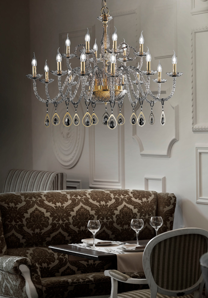 Inspiration for a timeless dining room remodel in Bari