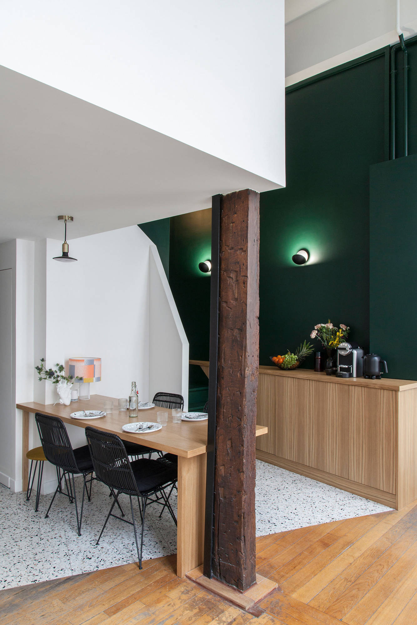 75 photos et idées déco de salles à manger contemporaines avec un mur vert  - Décembre 2023 | Houzz FR