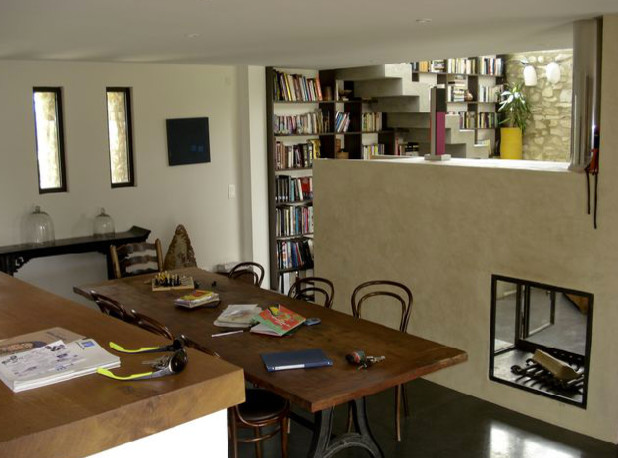 Example of a tuscan dining room design in Marseille