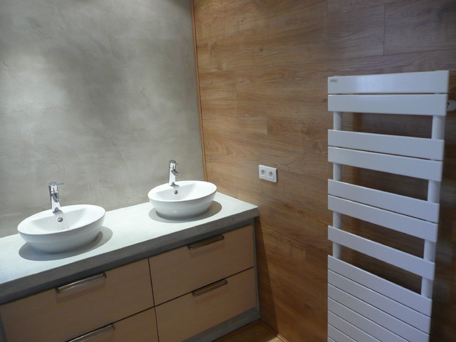 2011 - Création d'une salle d'eau en béton ciré avec mélange Bois. -  Moderne - Salle de Bain - Marseille - par iBéton by Cyril Claire | Houzz