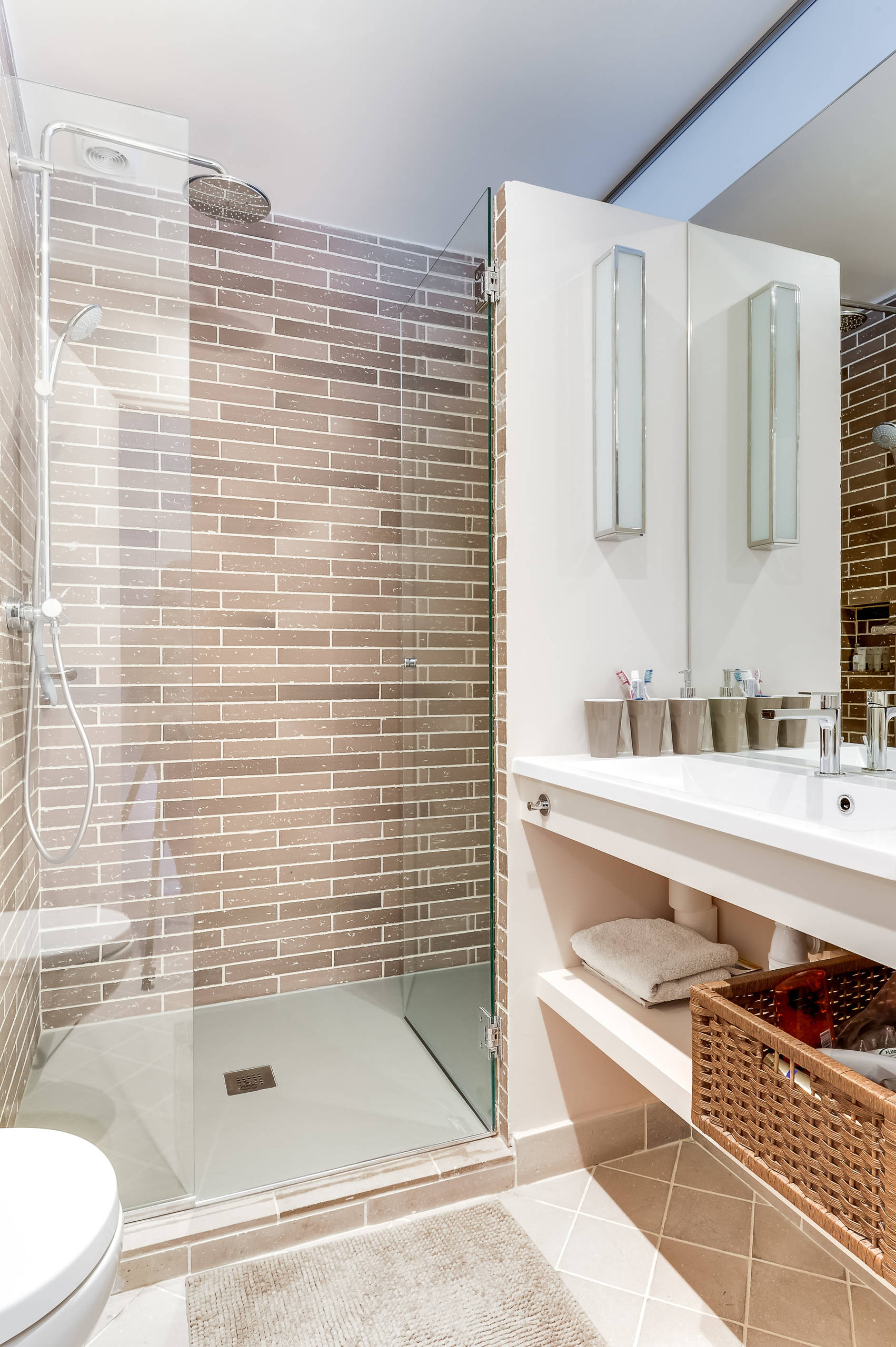 75 photos et idées déco de salles de bain avec un carrelage beige - Janvier  2022 | Houzz FR
