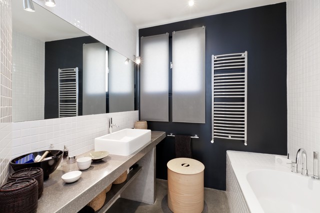 Meuble linge sale basculant pour salle de bain - Design & Pratique
