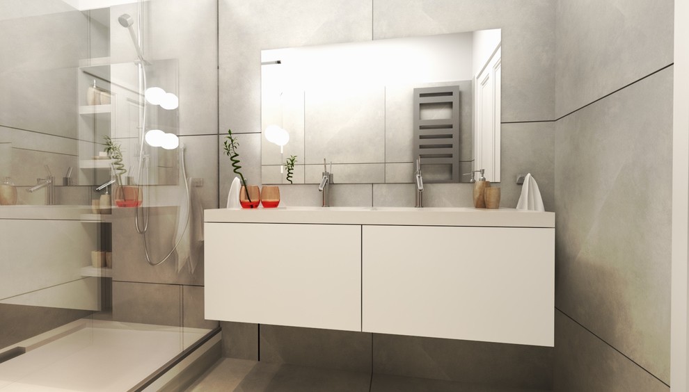 Esempio di una stanza da bagno padronale contemporanea di medie dimensioni con vasca giapponese, doccia alcova, piastrelle grigie, piastrelle a listelli, top grigio e mobile bagno freestanding